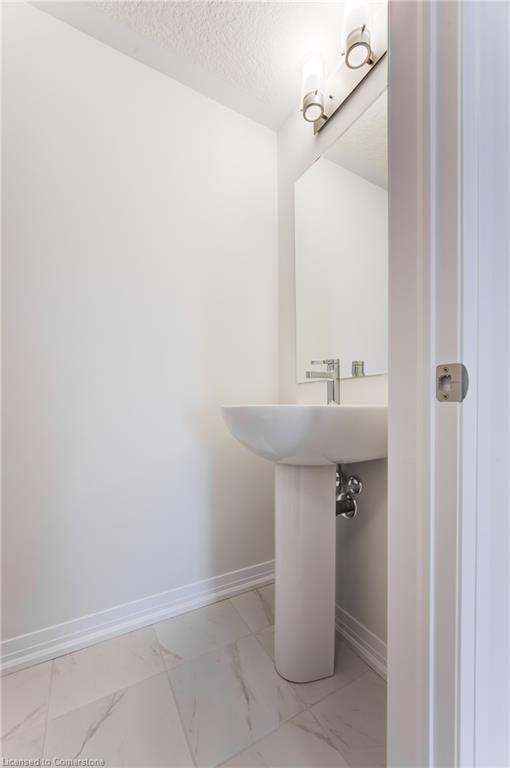 H066-210 Serene Way Property Photo 18