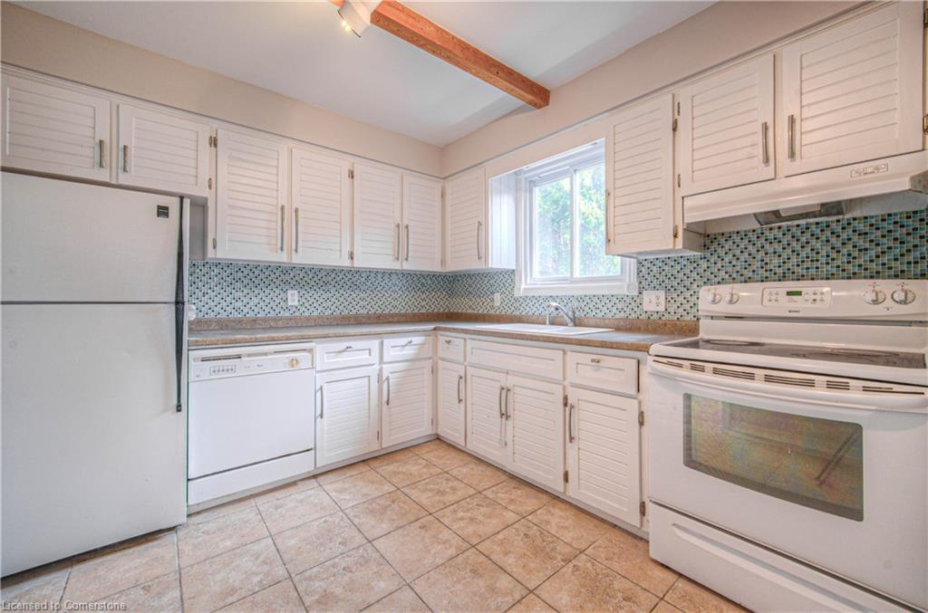 188 Arrowhead Crescent Property Photo 14