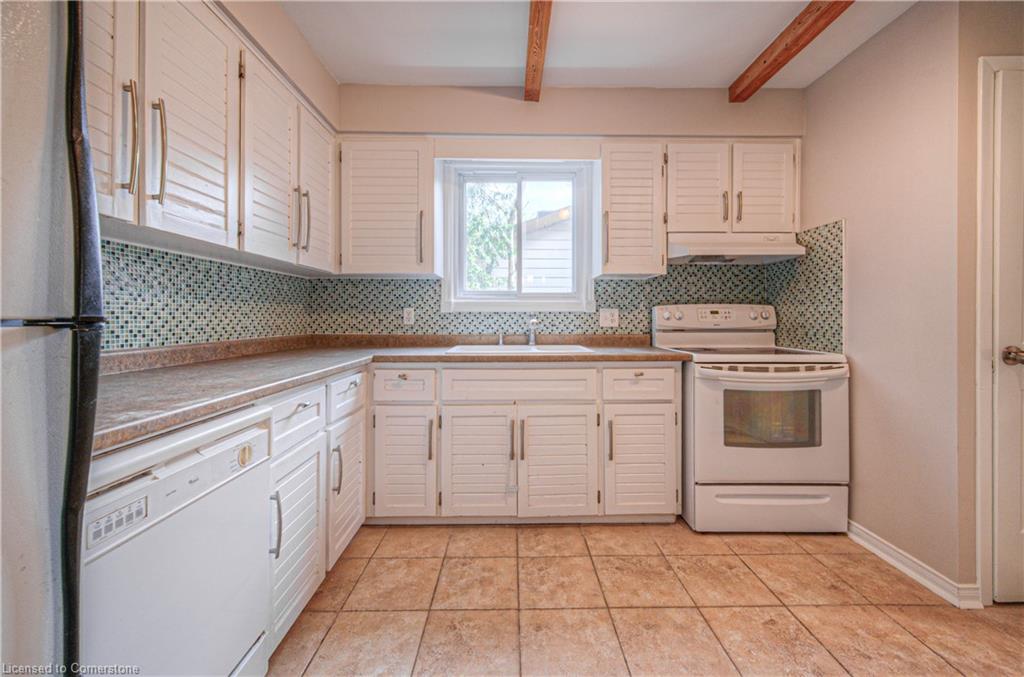 188 Arrowhead Crescent Property Photo 15