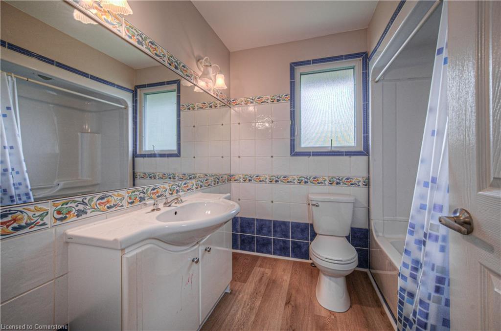 188 Arrowhead Crescent Property Photo 28