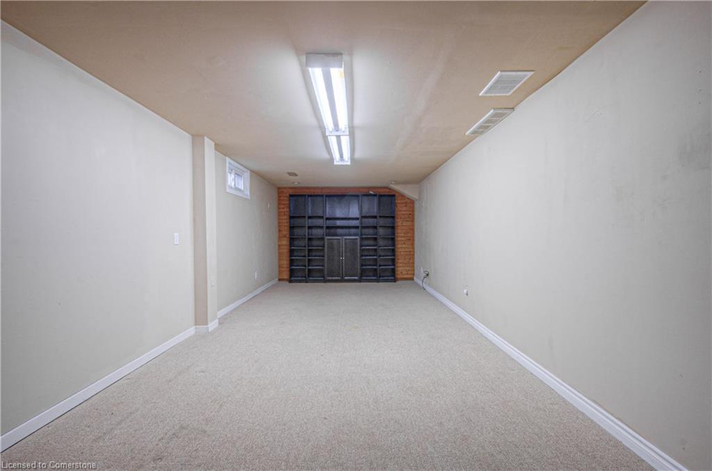188 Arrowhead Crescent Property Photo 32