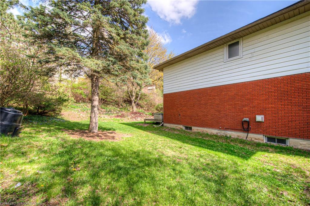 188 Arrowhead Crescent Property Photo 34