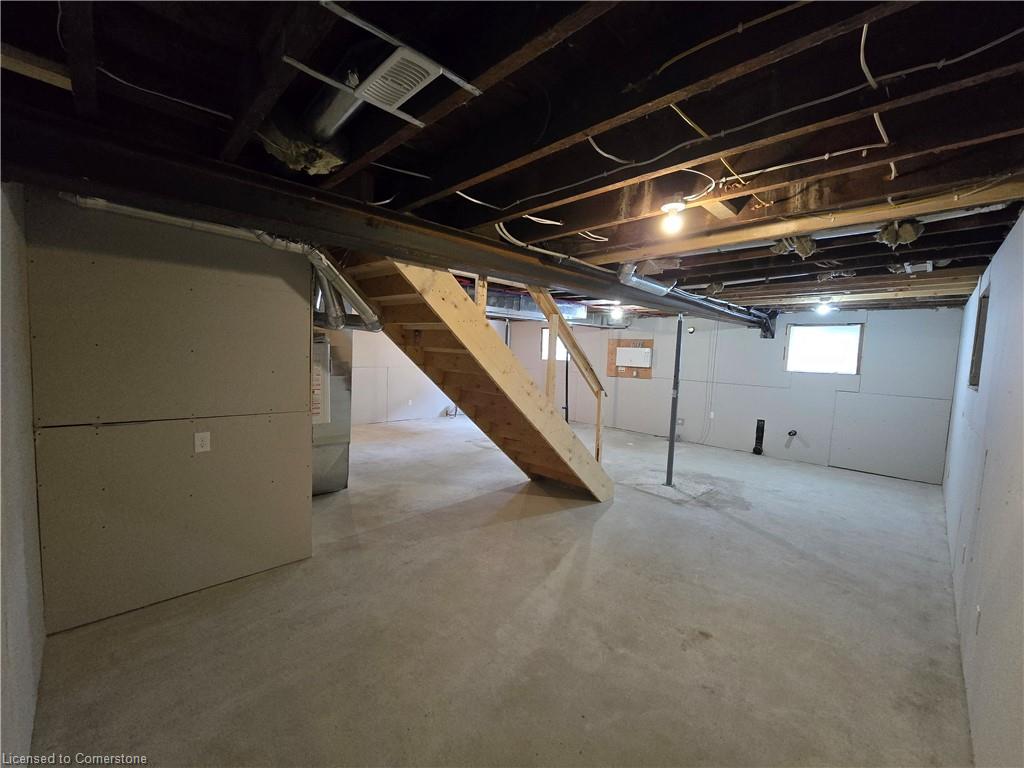 53 Charlotte Street Property Photo 9