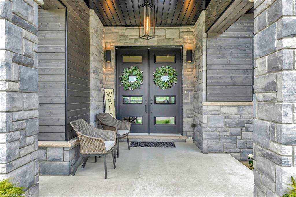 14 Hudson Drive Property Photo 4