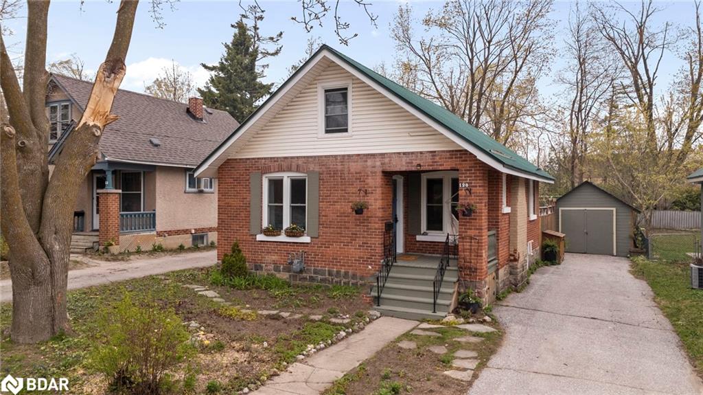 120 Emily Street Property Photo 1