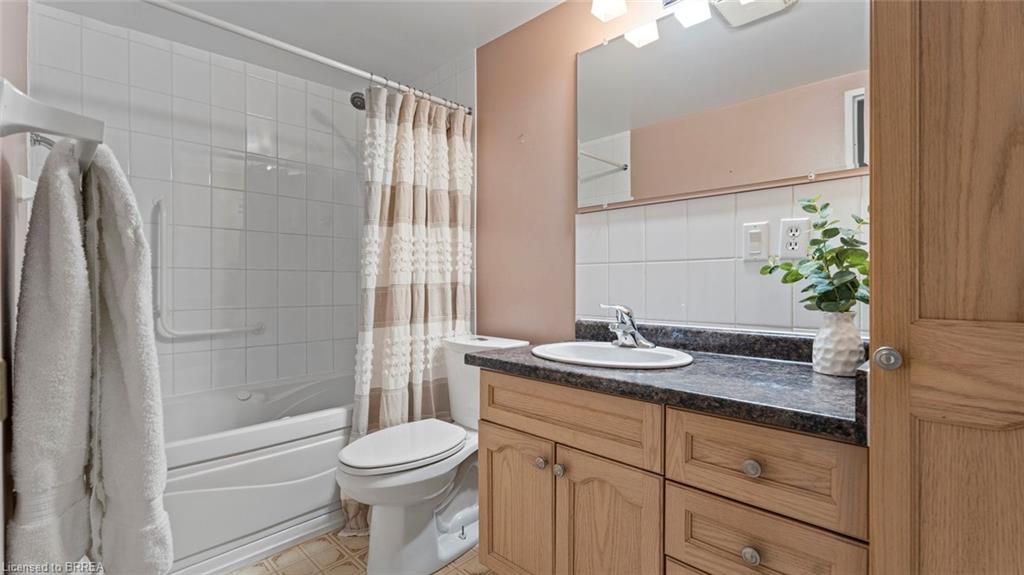 909-640 West Street Property Photo 21