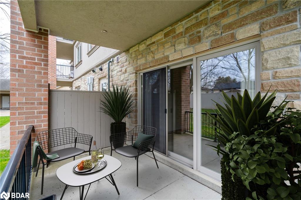 103-19b Yonge Street N Property Photo 23