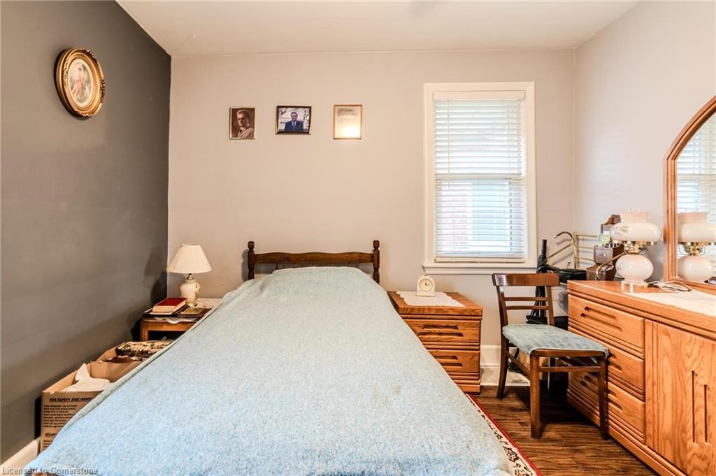 33 Brucedale Avenue E Property Photo 13