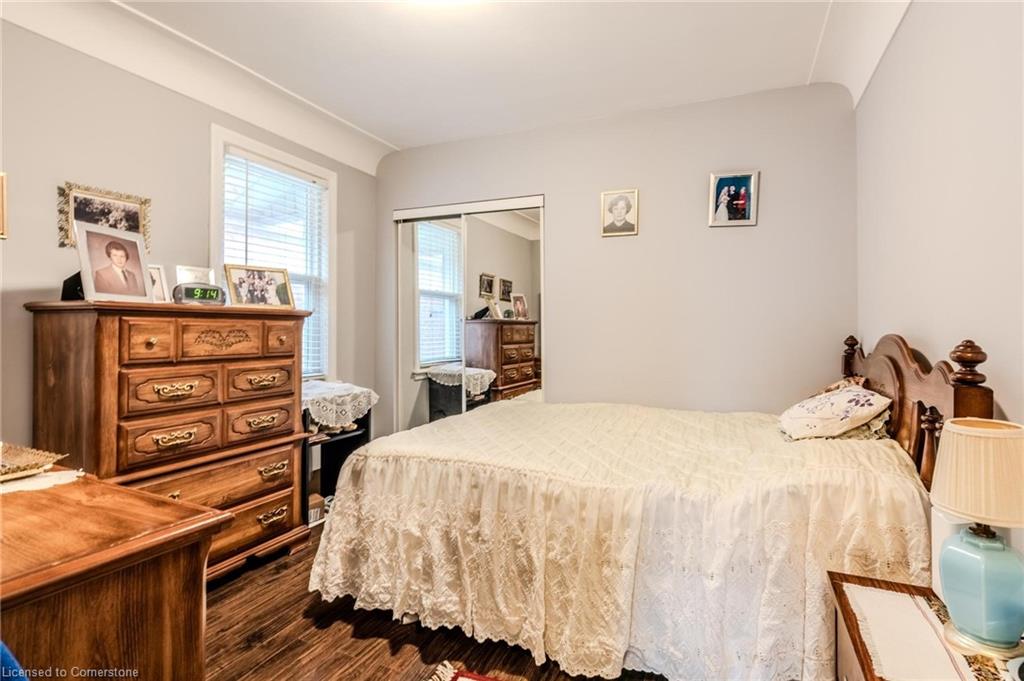 33 Brucedale Avenue E Property Photo 14