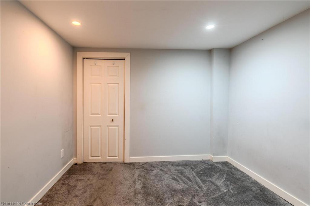 33 Brucedale Avenue E Property Photo 19