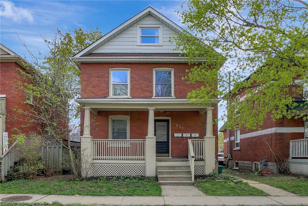 211 Dolph Street N Property Photo