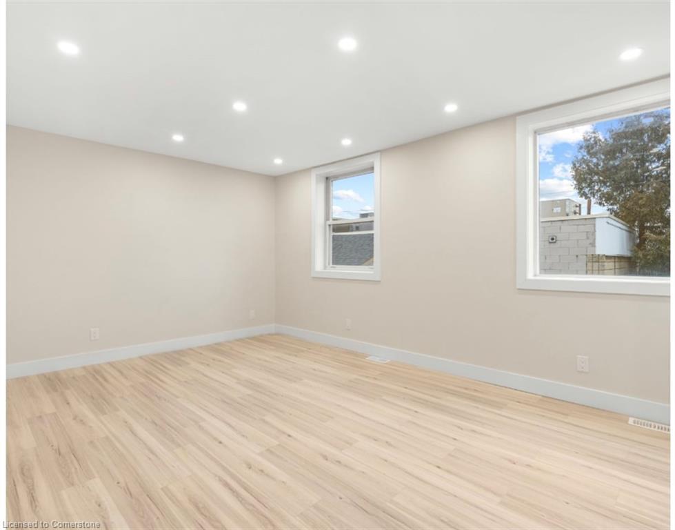 1-264 Thayer Avenue Property Photo 6