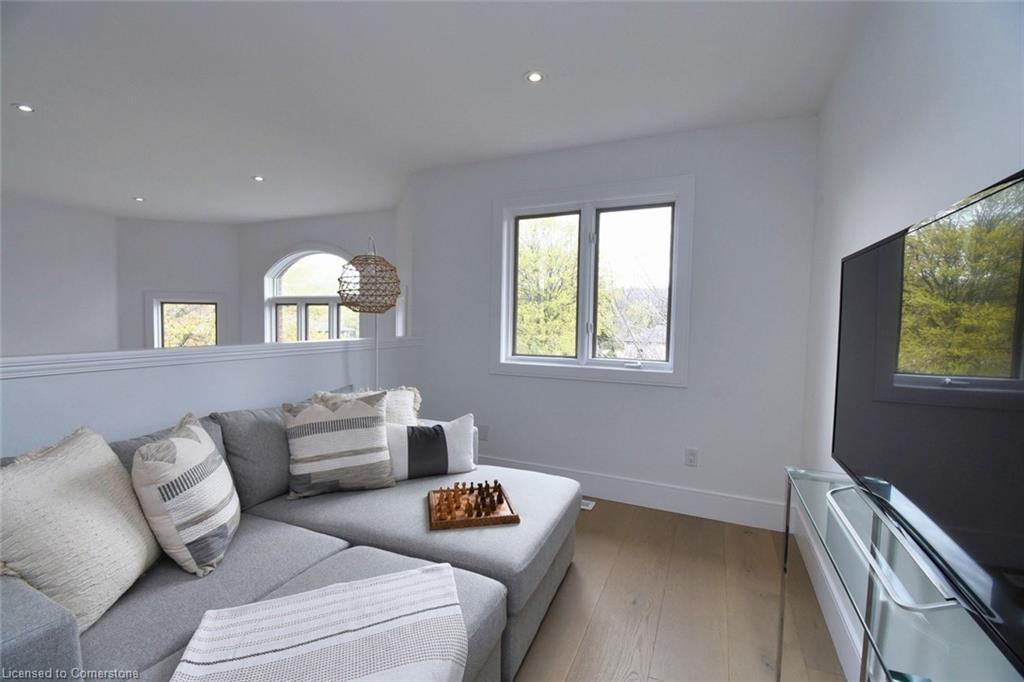 46 Parkmanor Drive Property Photo 42