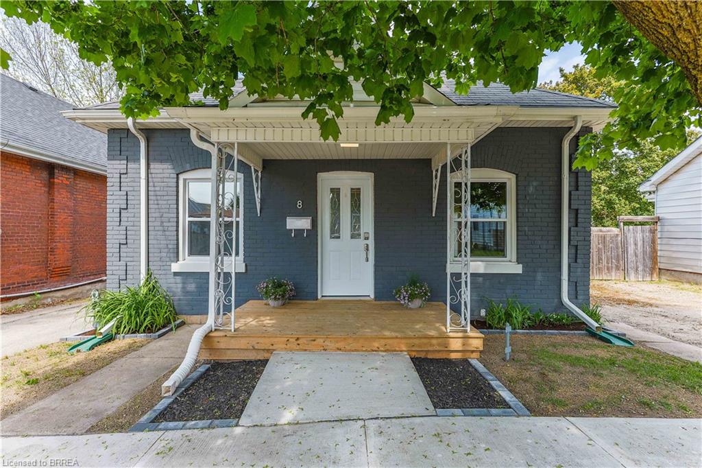 8 Main Street Property Photo 1