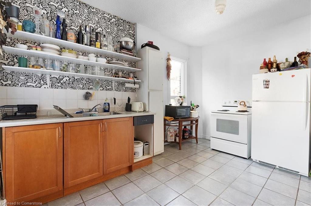 355 Barton Street E Property Photo 27