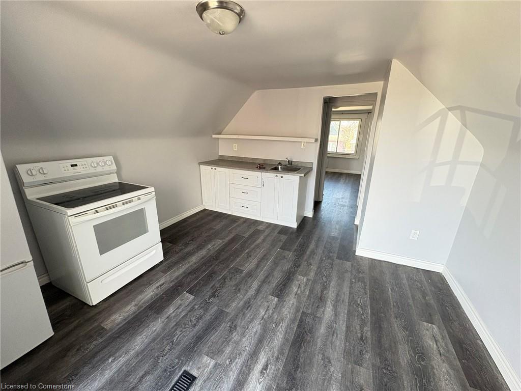 3-18 Barnesdale Avenue Property Photo 1