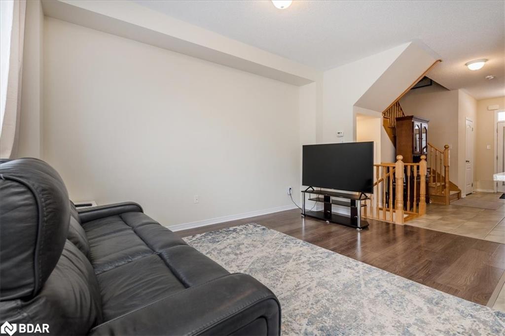 48 Portland Street Property Photo 8