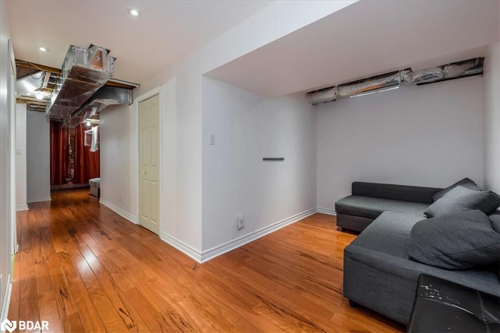 48 Portland Street Property Photo 19