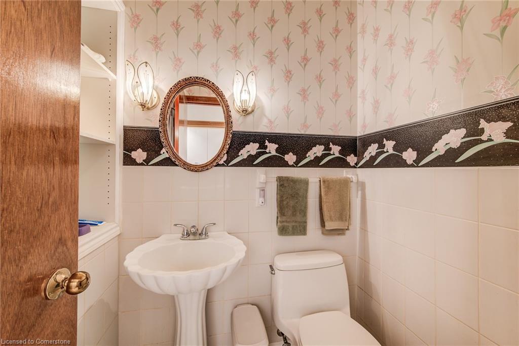 225 Corrie Crescent Property Photo 23