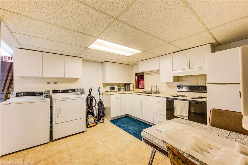 225 Corrie Crescent Property Photo 41