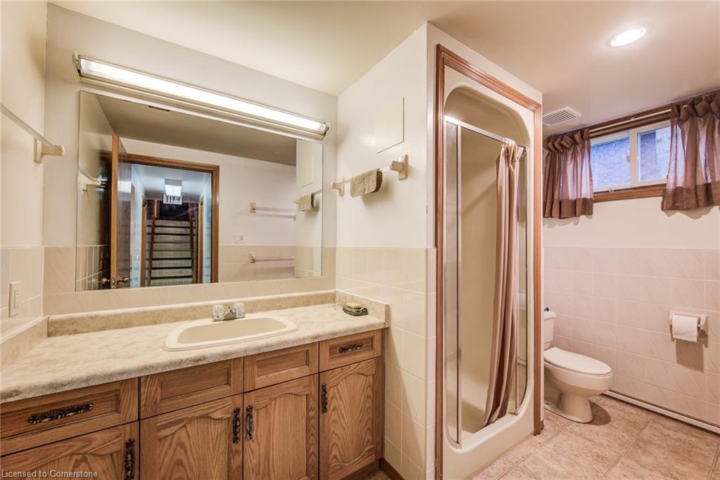 225 Corrie Crescent Property Photo 42