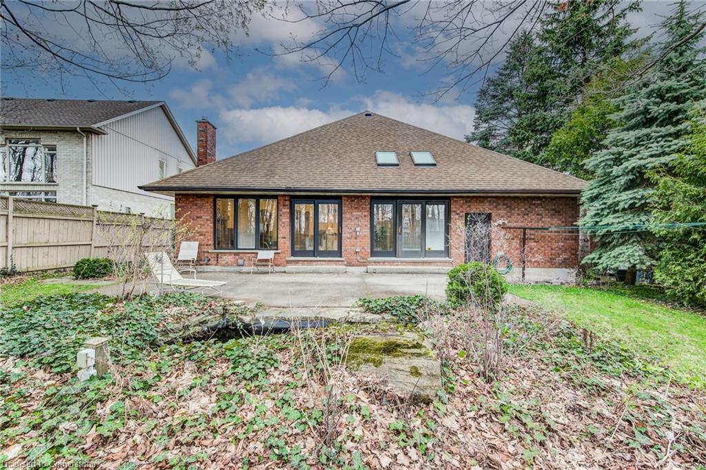 225 Corrie Crescent Property Photo 45