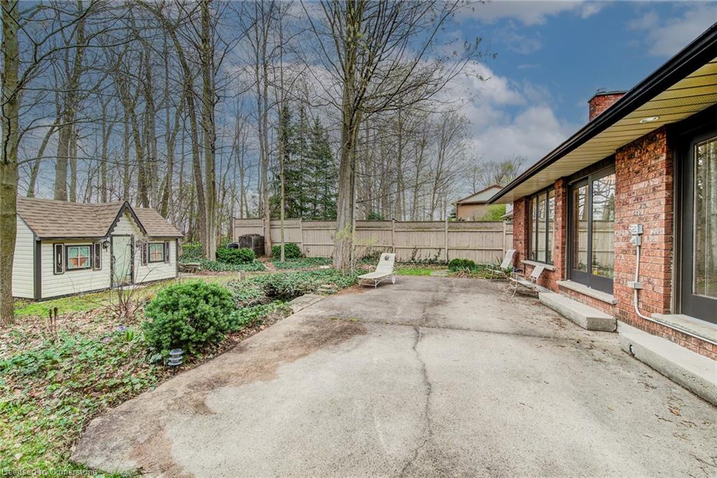225 Corrie Crescent Property Photo 46