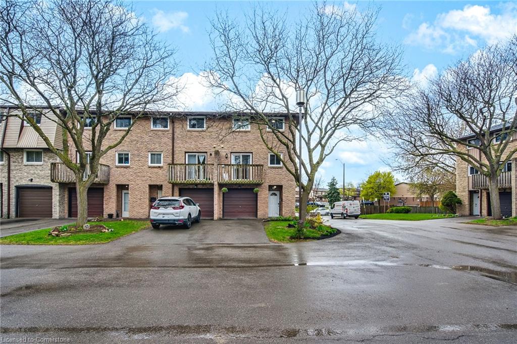 33-985 Limeridge Road E Property Photo