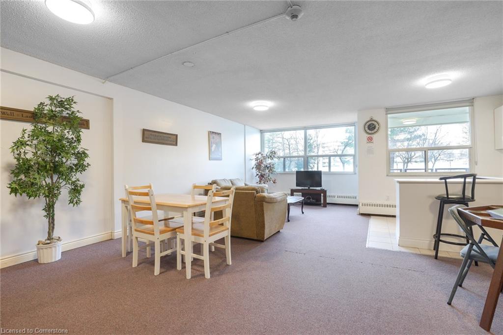1219-551 The West Mall Road Property Photo 16