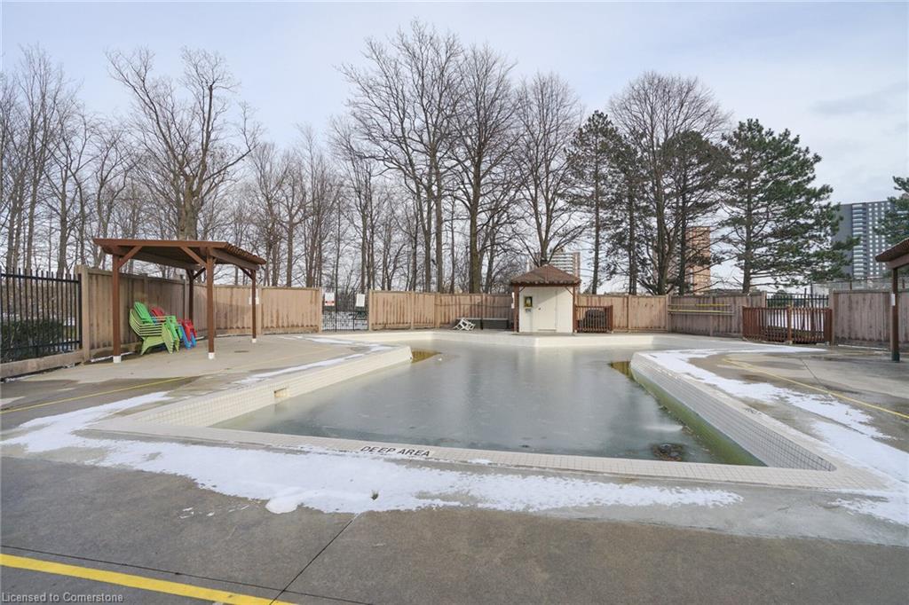 1219-551 The West Mall Road Property Photo 25