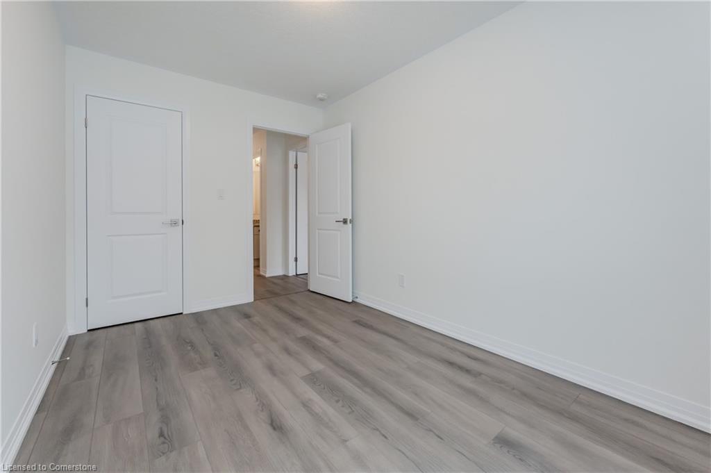 I073-17 Urbane Boulevard Property Photo 23