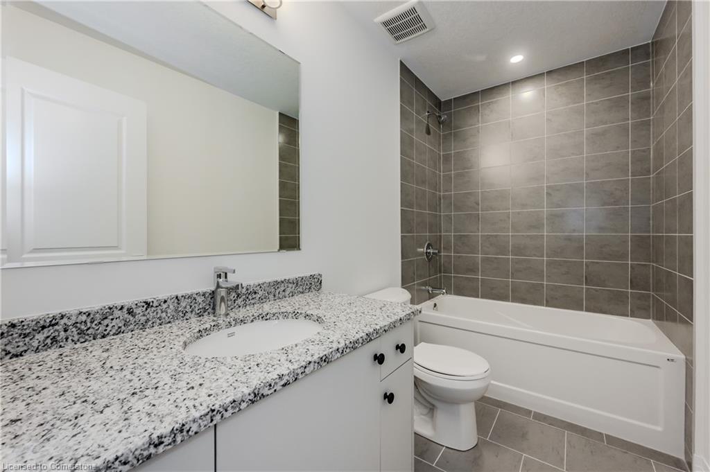 I073-17 Urbane Boulevard Property Photo 24