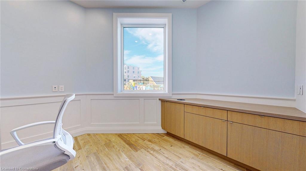 541 Queen Street E Property Photo 9
