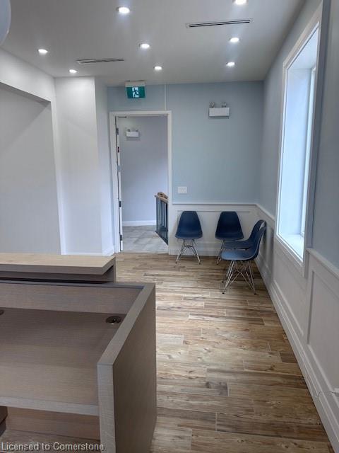 541 Queen Street E Property Photo 12