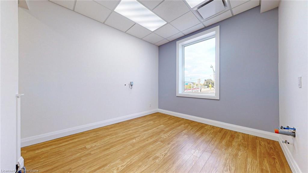 541 Queen Street E Property Photo 27