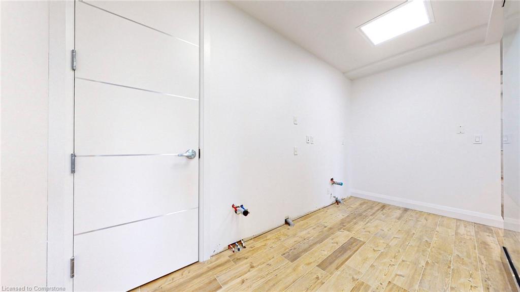 541 Queen Street E Property Photo 31