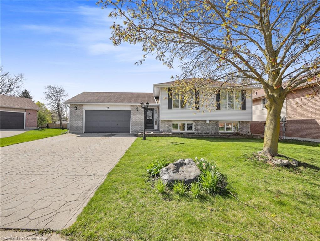 44 Windsor Drive Property Photo 1