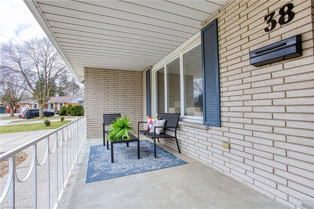 38 Country Club Drive Property Photo 4