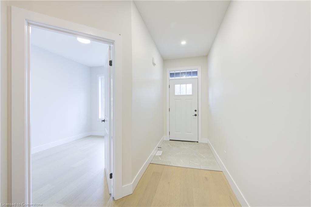 5.5 South Court Street W Property Photo 8