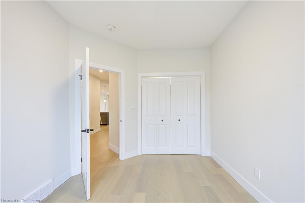 5.5 South Court Street W Property Photo 9