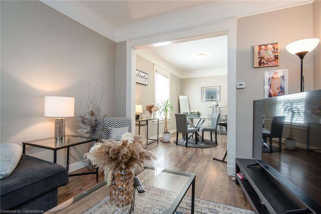 76 Bond Street Property Photo 10