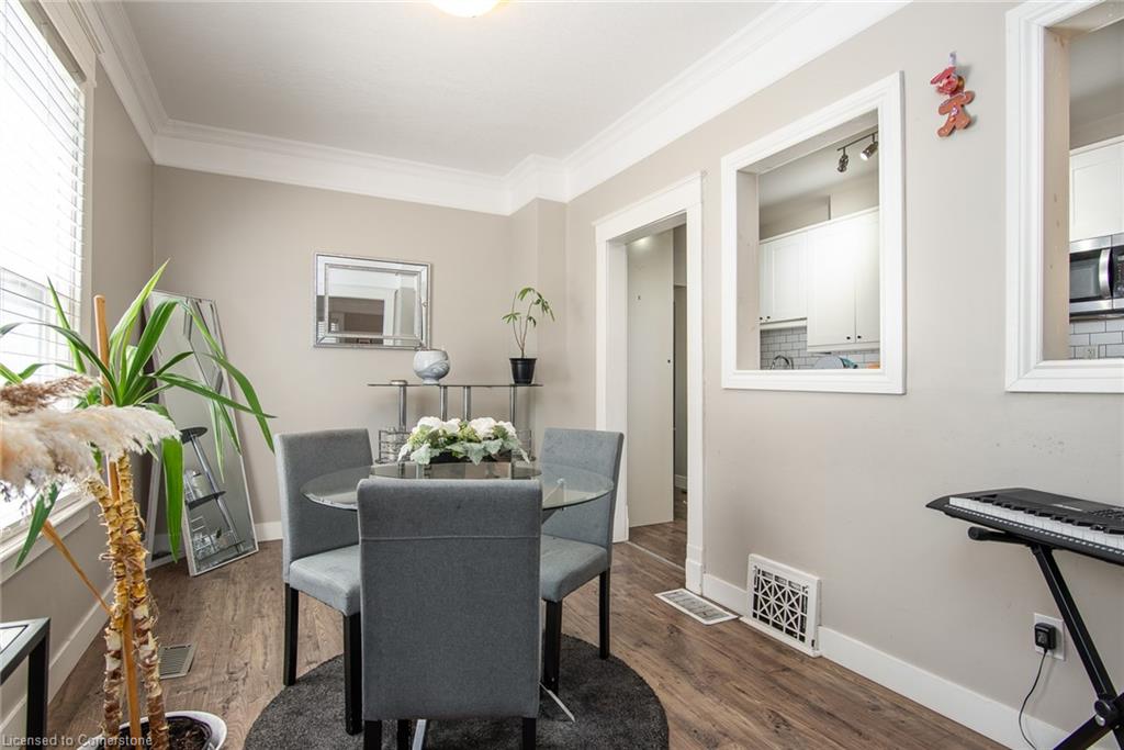 76 Bond Street Property Photo 17