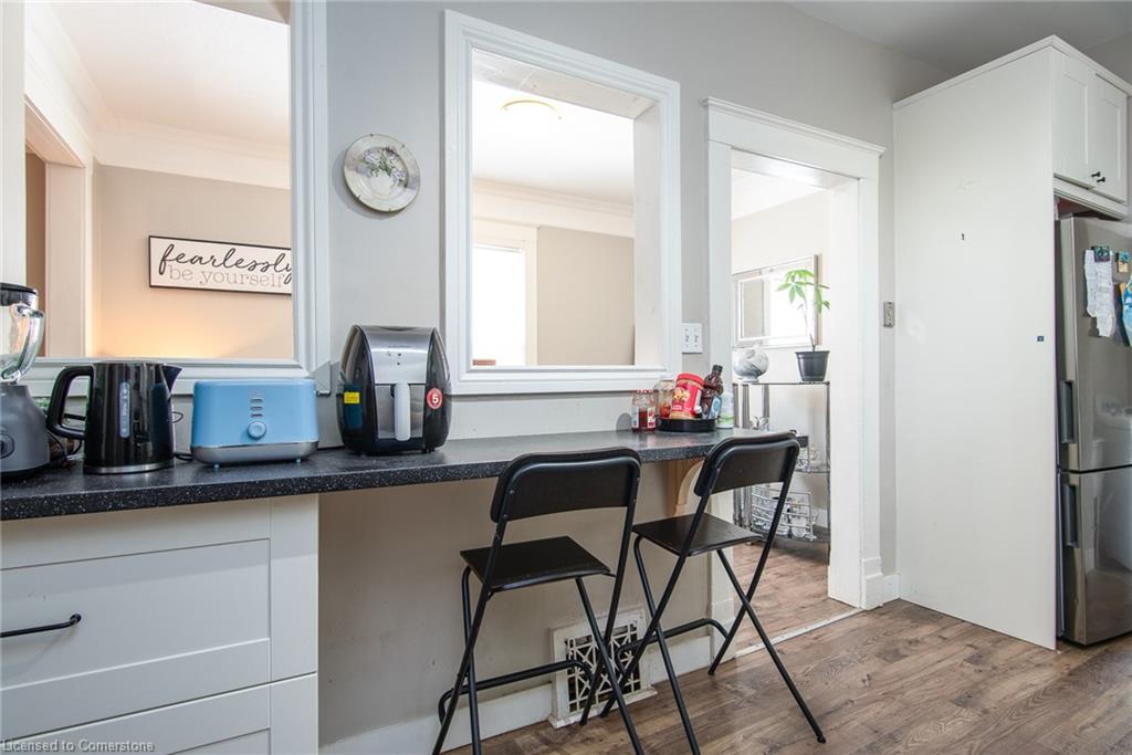 76 Bond Street Property Photo 21