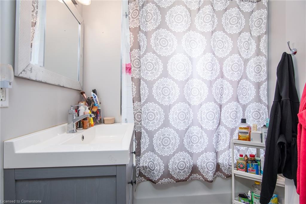 76 Bond Street Property Photo 30