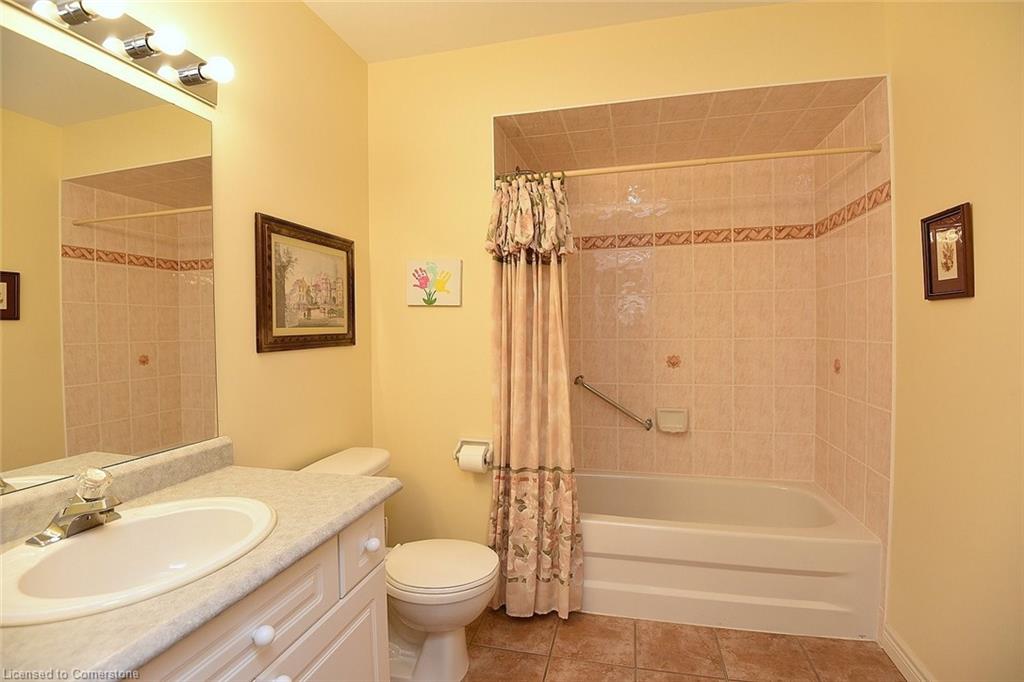 26-47 Main Street N Property Photo 23