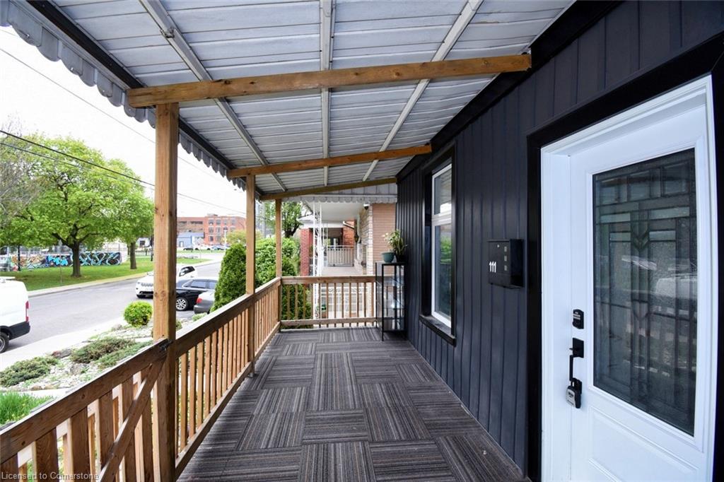 111 Mary Street Property Photo 2