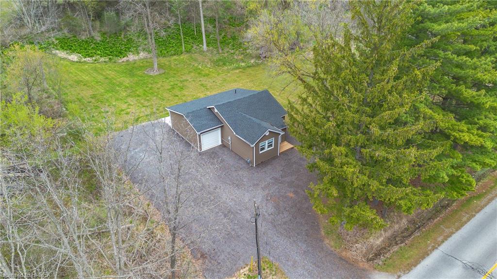 1639 Vittoria Road Property Photo 9