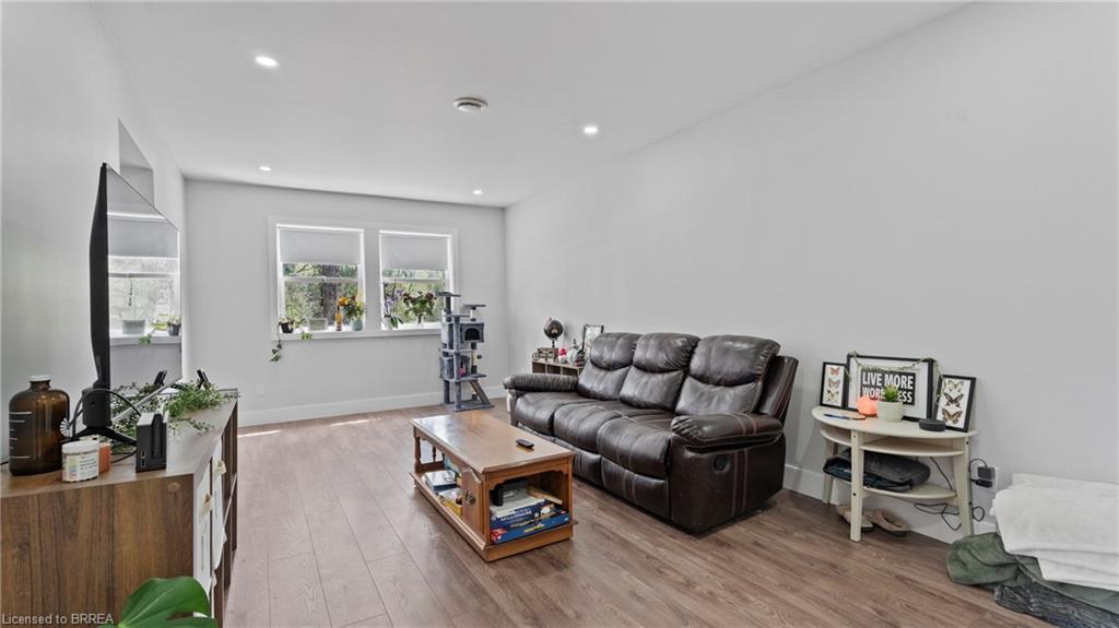 1639 Vittoria Road Property Photo 13