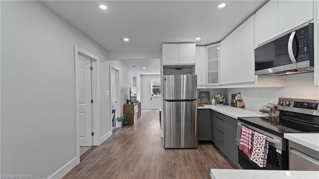 1639 Vittoria Road Property Photo 15