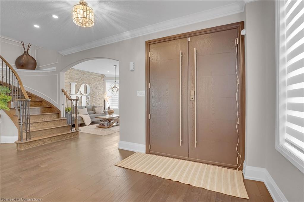1277 Christie Circle Property Photo 4